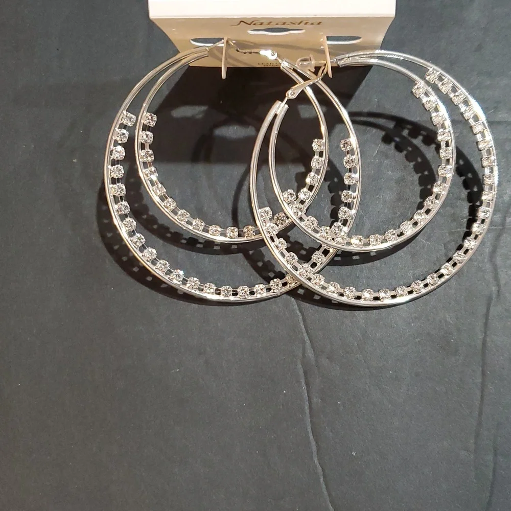Natasha couture silver tone cz crystal rhinestone trim double hoop earrings new - Picture 3 of 10
